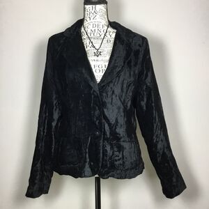 Black velvet jacket satin lining petal hem velvet covered buttons witchy sz M